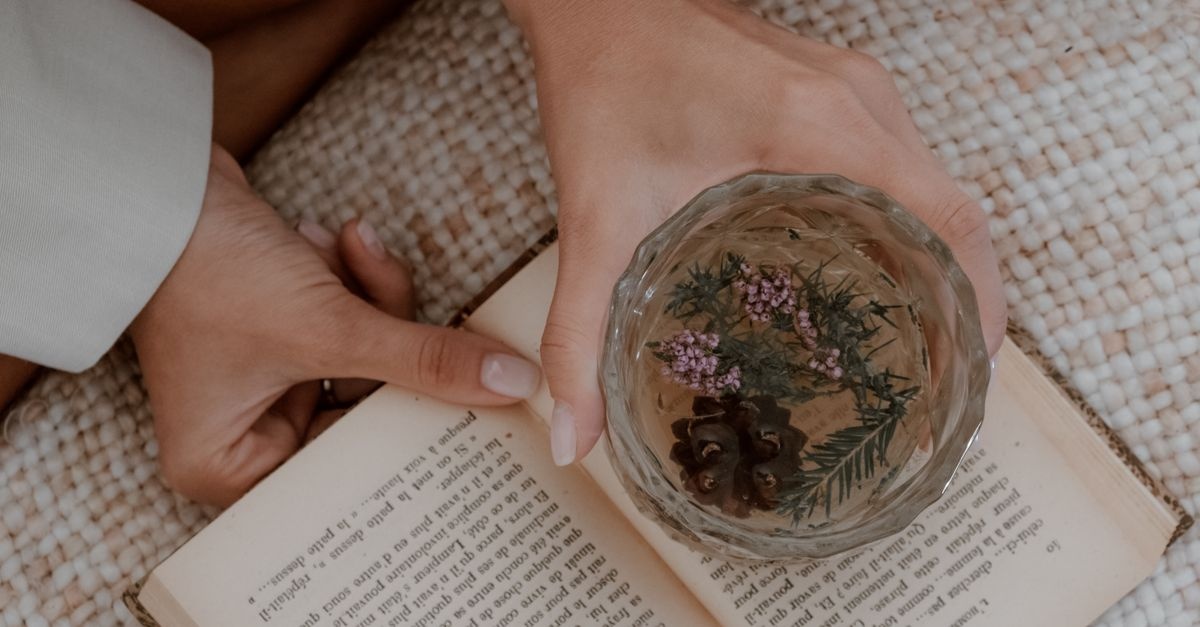 Ralentir au féminin : le guide inspirant du slow living pour une vie plus douce