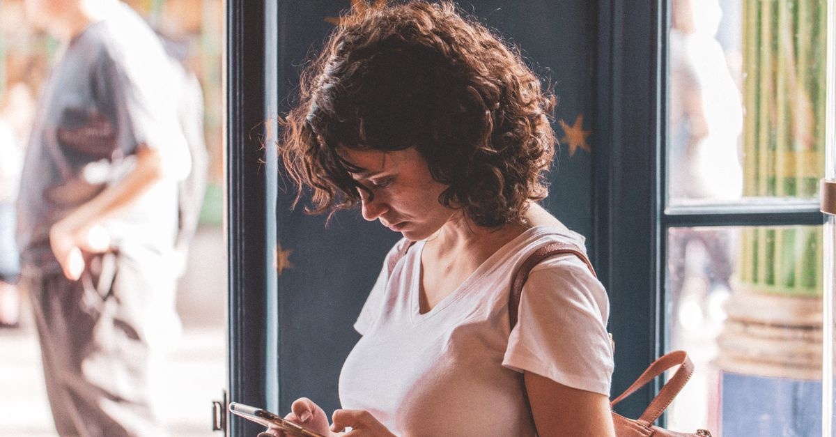 Quand les messages s’emmêlent : éviter les quiproquos en discussion en ligne