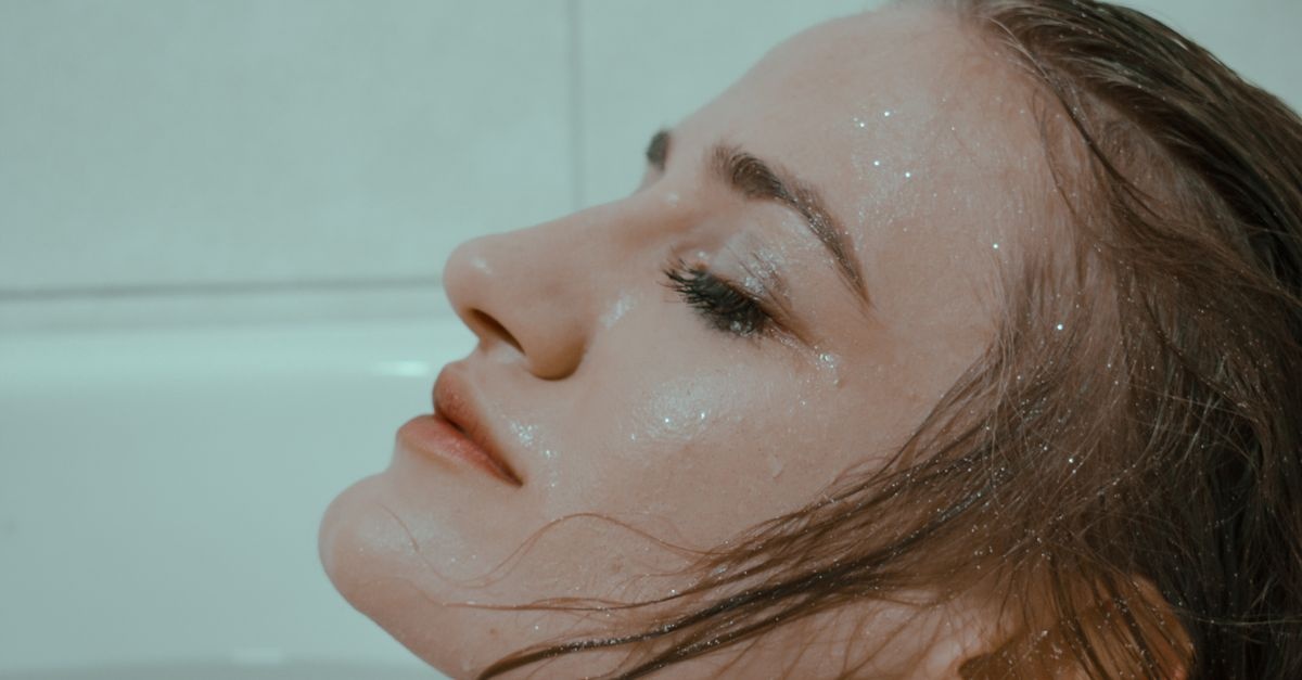 Adieu aux rougeurs : les meilleures solutions pour atténuer les capillaires visibles du visage