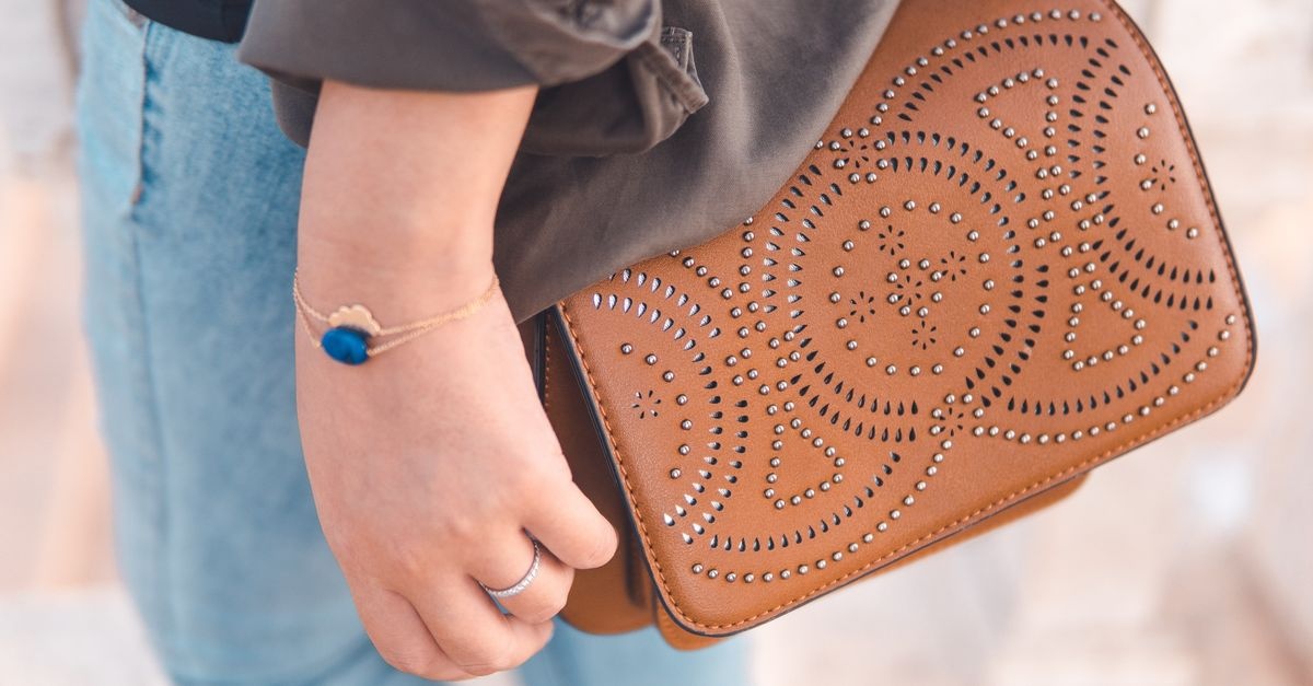 Look chic au quotidien : comment sublimer vos tenues avec un sac bandoulière
