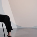Minimalisme chic : 10 idées de tenues élégantes sans effort